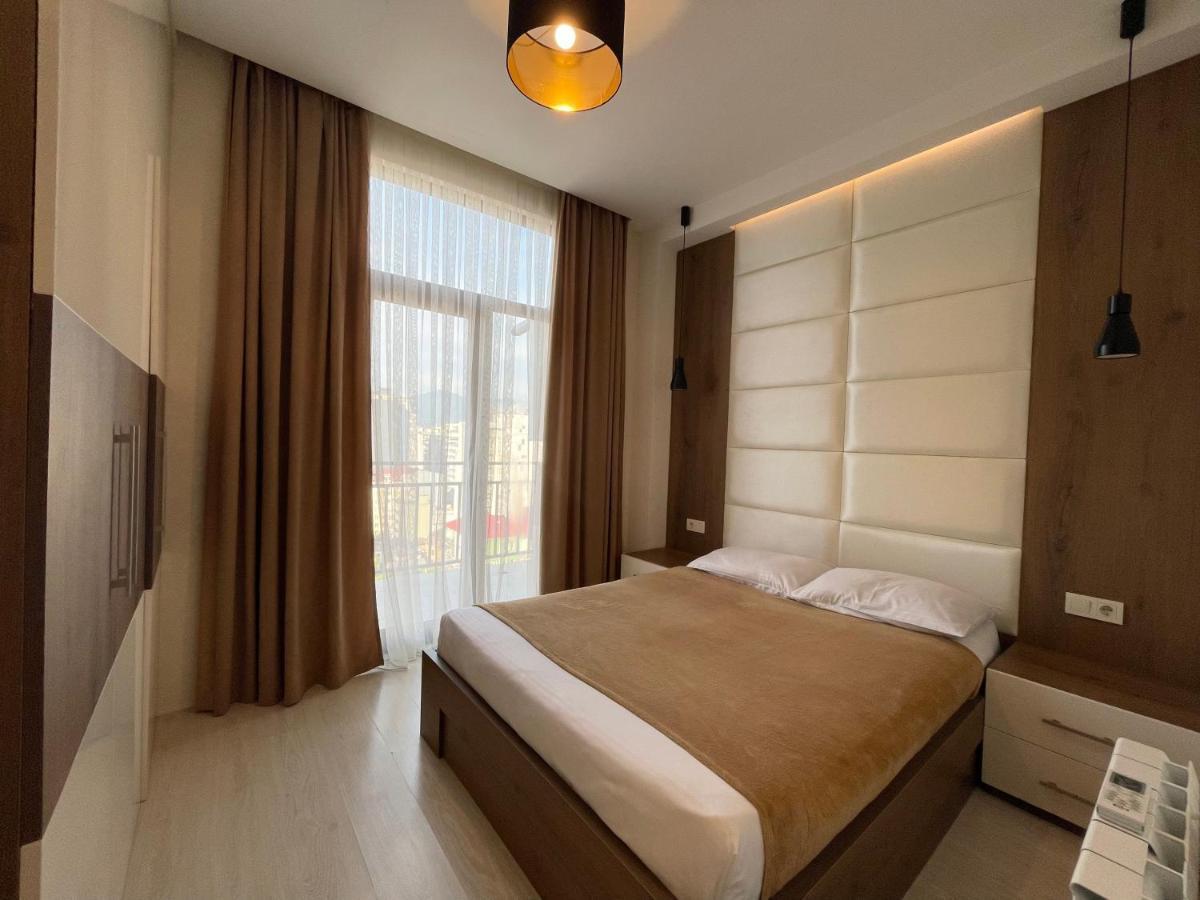 Apartments At Like House Batumi Exterior foto